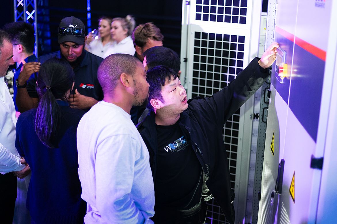 1762846276540925.jpg 1762846276540925.jpg